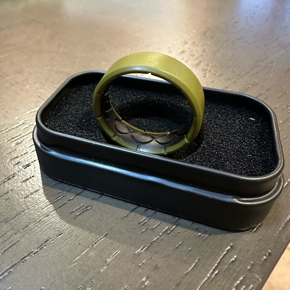 Groove Zeus Edge Olive Ring